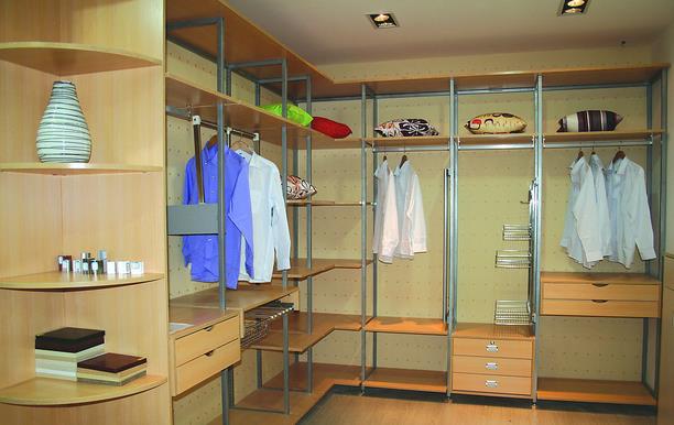 衣柜企業渠道擴張 只是“看上去很美”.jpg