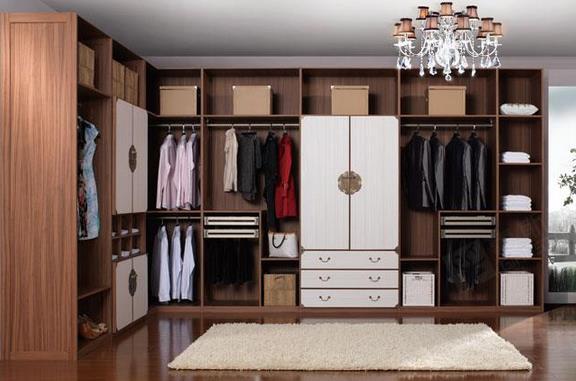 衣柜行業(yè)產(chǎn)能過剩問題日益凸顯 拓展渠道才是王道.jpg