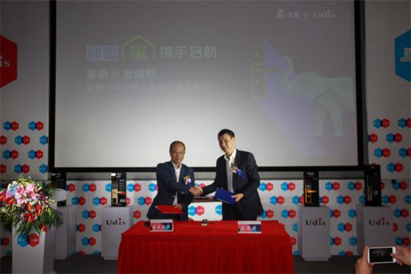 聯(lián)姻圣象“智能家居“從此不再形式大于內容