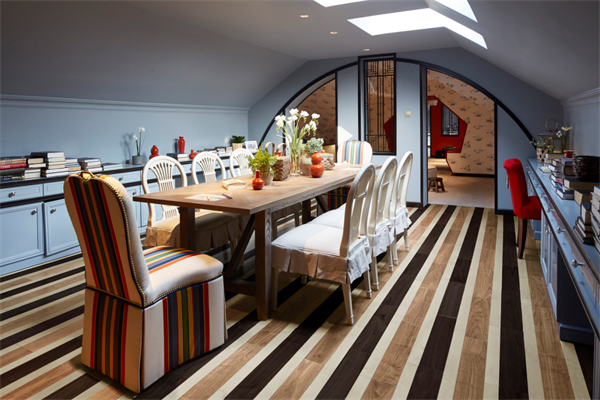 破解地板供需迷局：不賣產品，賣樂趣