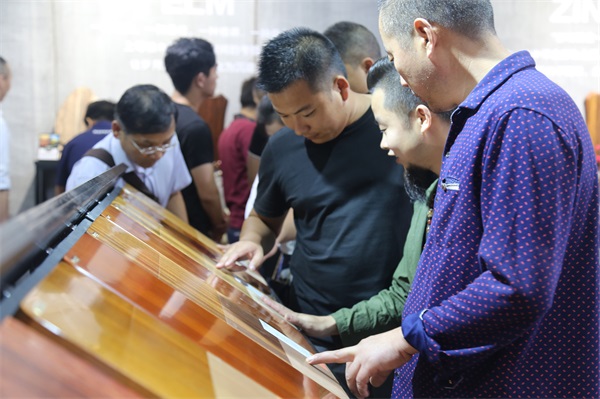 漆藝森林驚艷浦東展，嘉寶莉涂裝多樣性為產(chǎn)品增值