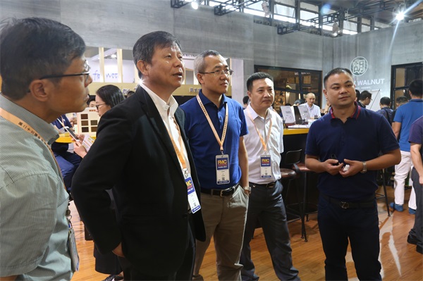 漆藝森林驚艷浦東展，嘉寶莉涂裝多樣性為產(chǎn)品增值